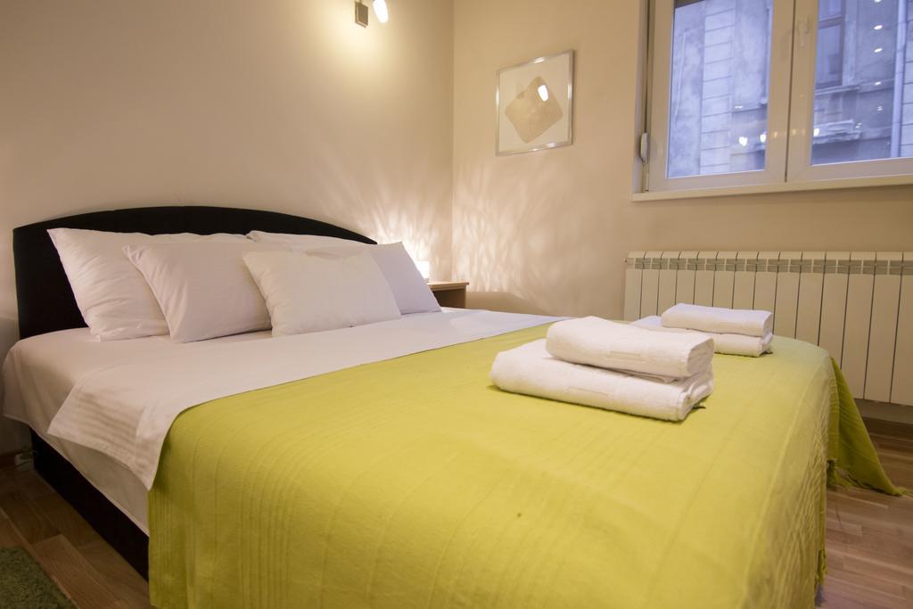 Apartment Forest Belgrado Quarto foto